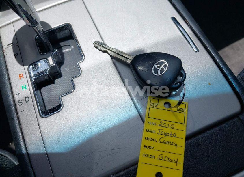 Photo 11 of 2010 Toyota Camry SE (VIN 4T1BF3EKXAU103001)