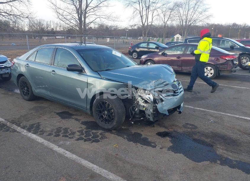 2010 Toyota Camry LE (VIN 4T1BF3EKXAU521252) main photo
