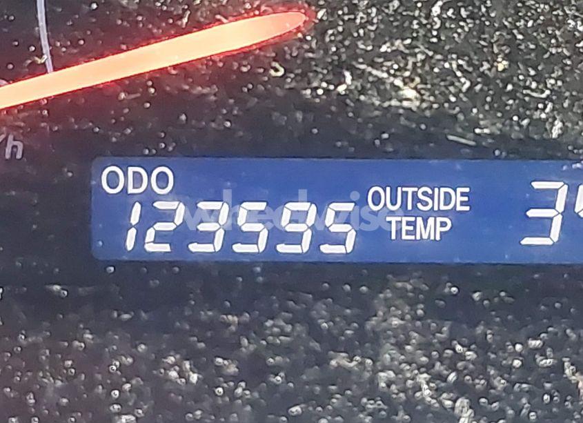 Photo 15 of 2010 Toyota Camry LE (VIN 4T1BF3EKXAU521252)