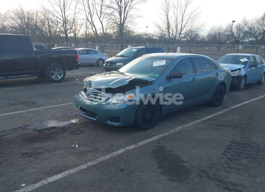 Photo 2 of 2010 Toyota Camry LE (VIN 4T1BF3EKXAU521252)