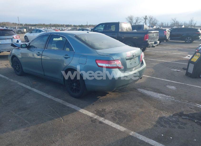 Photo 3 of 2010 Toyota Camry LE (VIN 4T1BF3EKXAU521252)