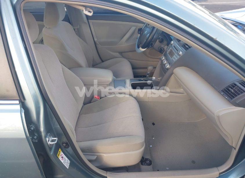 Photo 5 of 2010 Toyota Camry LE (VIN 4T1BF3EKXAU521252)