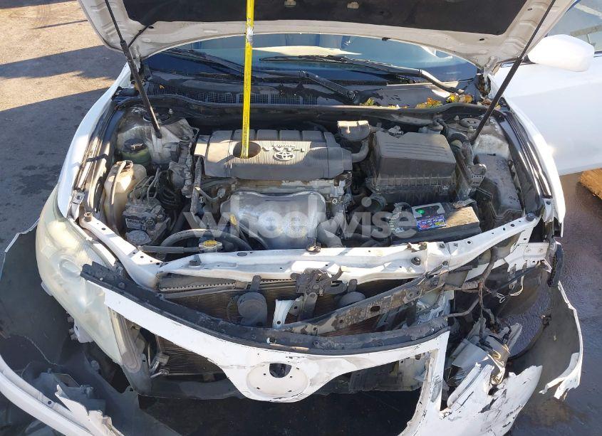 Photo 10 of 2010 Toyota Camry LE (VIN 4T1BF3EKXAU545874)