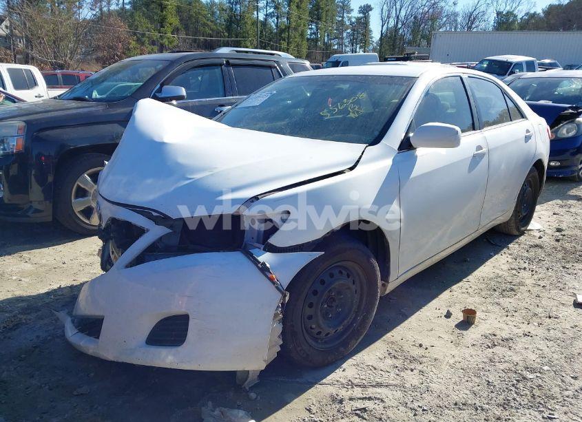 Photo 2 of 2010 Toyota Camry LE (VIN 4T1BF3EKXAU556308)