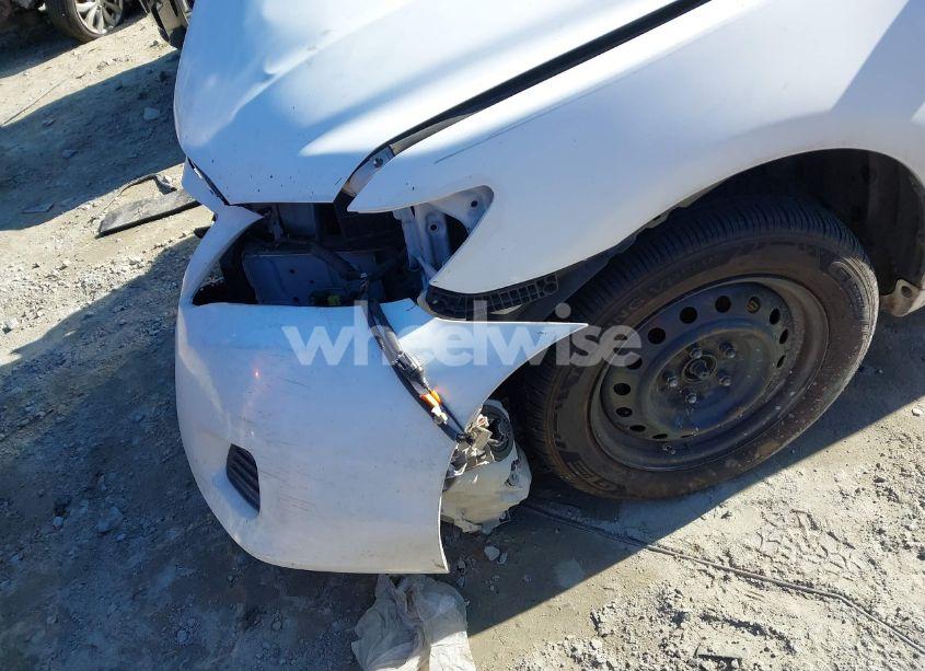 Photo 6 of 2010 Toyota Camry LE (VIN 4T1BF3EKXAU556308)