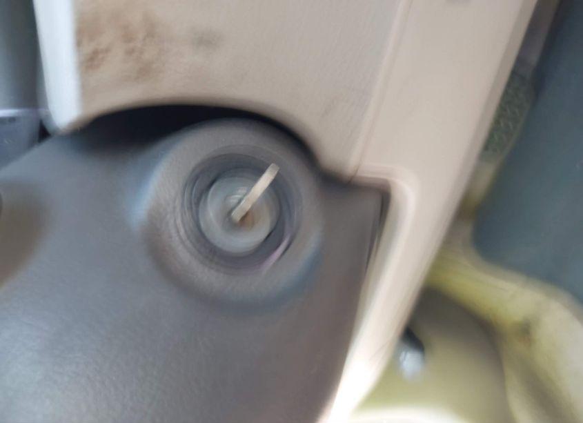 Photo 11 of 2011 Toyota Camry LE (VIN 4T1BF3EKXBU123623)