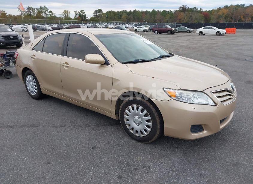 2011 Toyota Camry (VIN 4T1BF3EKXBU126361) main photo