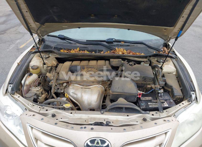 Photo 10 of 2011 Toyota Camry (VIN 4T1BF3EKXBU126361)