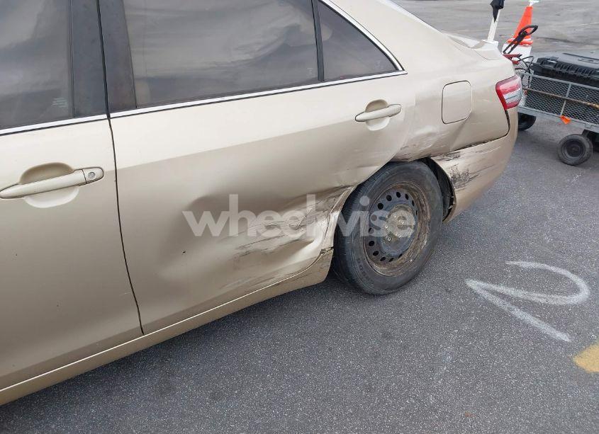 Photo 12 of 2011 Toyota Camry (VIN 4T1BF3EKXBU126361)