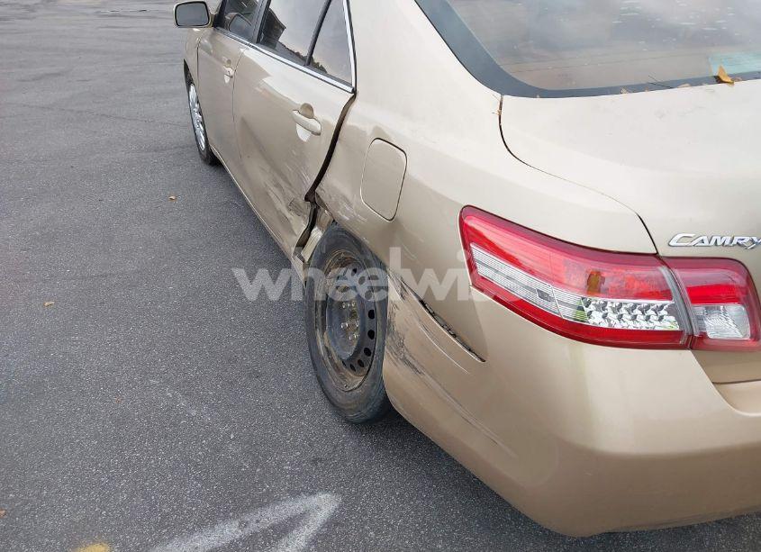 Photo 13 of 2011 Toyota Camry (VIN 4T1BF3EKXBU126361)