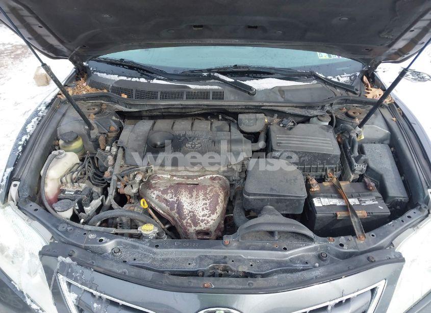 Photo 10 of 2011 Toyota Camry LE (VIN 4T1BF3EKXBU133679)