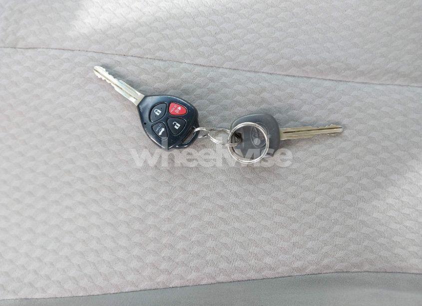 Photo 11 of 2011 Toyota Camry LE (VIN 4T1BF3EKXBU133679)