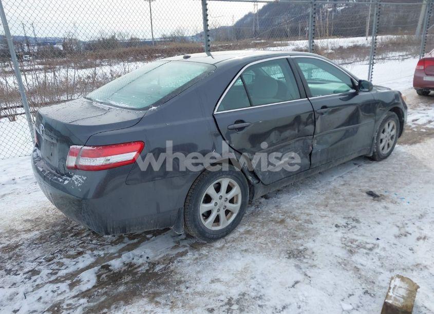 Photo 4 of 2011 Toyota Camry LE (VIN 4T1BF3EKXBU133679)