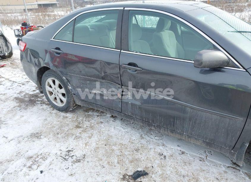 Photo 6 of 2011 Toyota Camry LE (VIN 4T1BF3EKXBU133679)