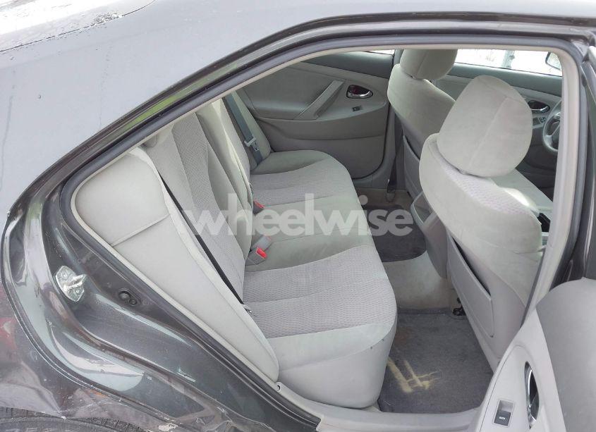 Photo 8 of 2011 Toyota Camry LE (VIN 4T1BF3EKXBU133679)