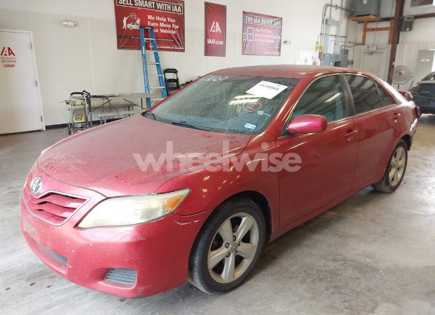 Photo 2 of 2011 Toyota Camry LE (VIN 4T1BF3EKXBU137506)