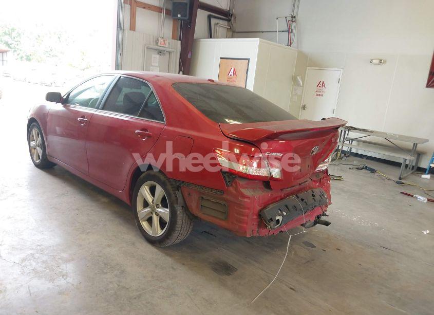 Photo 3 of 2011 Toyota Camry LE (VIN 4T1BF3EKXBU137506)