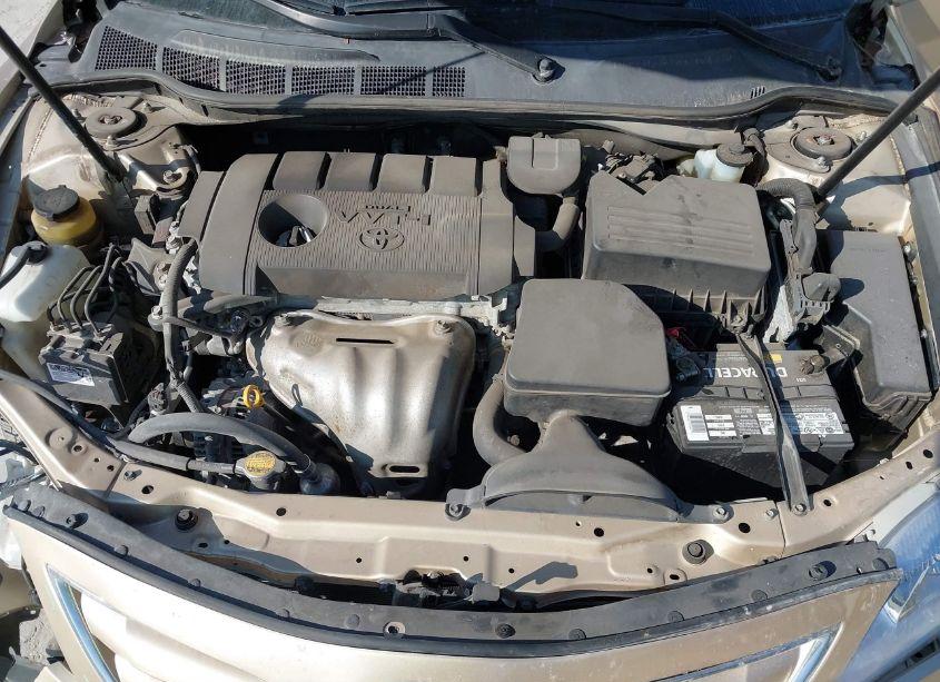 Photo 10 of 2011 Toyota Camry LE (VIN 4T1BF3EKXBU142463)