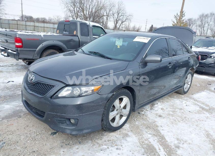 Photo 2 of 2011 Toyota Camry SE (VIN 4T1BF3EKXBU147503)