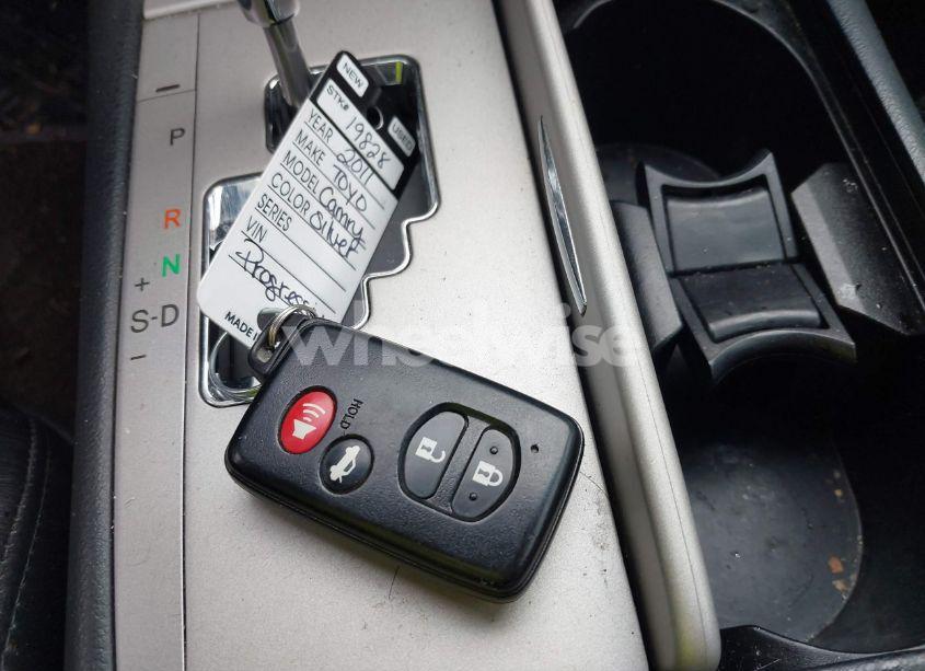 Photo 11 of 2011 Toyota Camry SE (VIN 4T1BF3EKXBU147954)