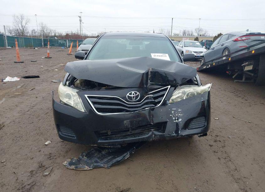 Photo 12 of 2011 Toyota Camry (VIN 4T1BF3EKXBU163541)