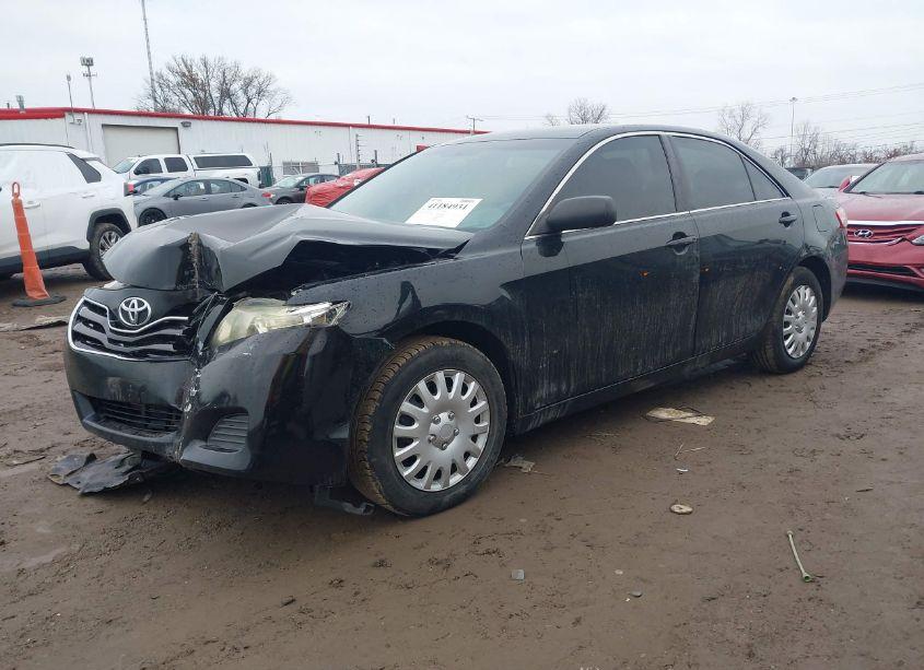 Photo 2 of 2011 Toyota Camry (VIN 4T1BF3EKXBU163541)