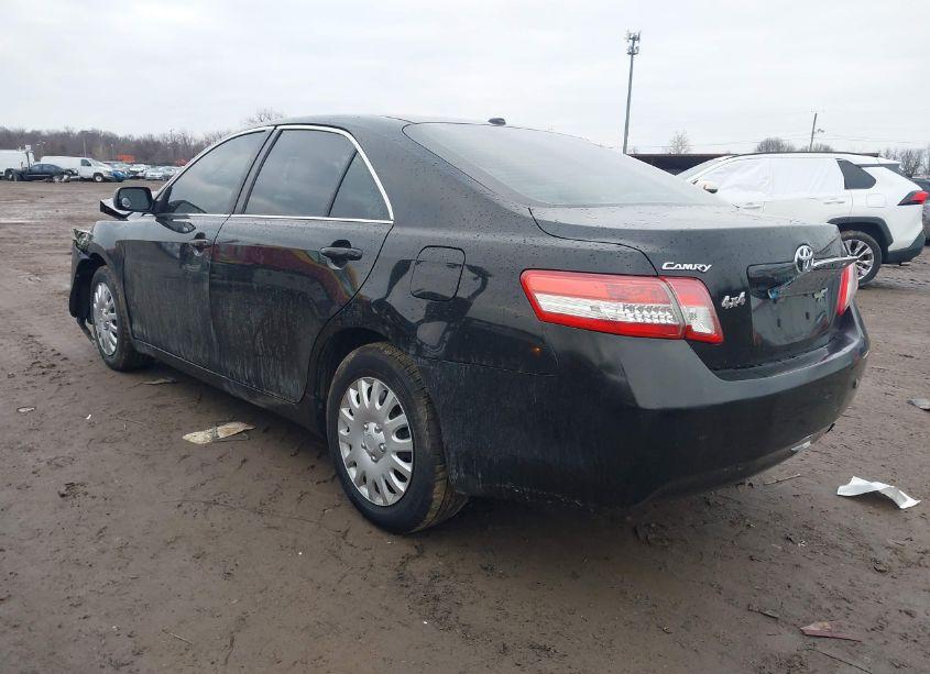 Photo 3 of 2011 Toyota Camry (VIN 4T1BF3EKXBU163541)