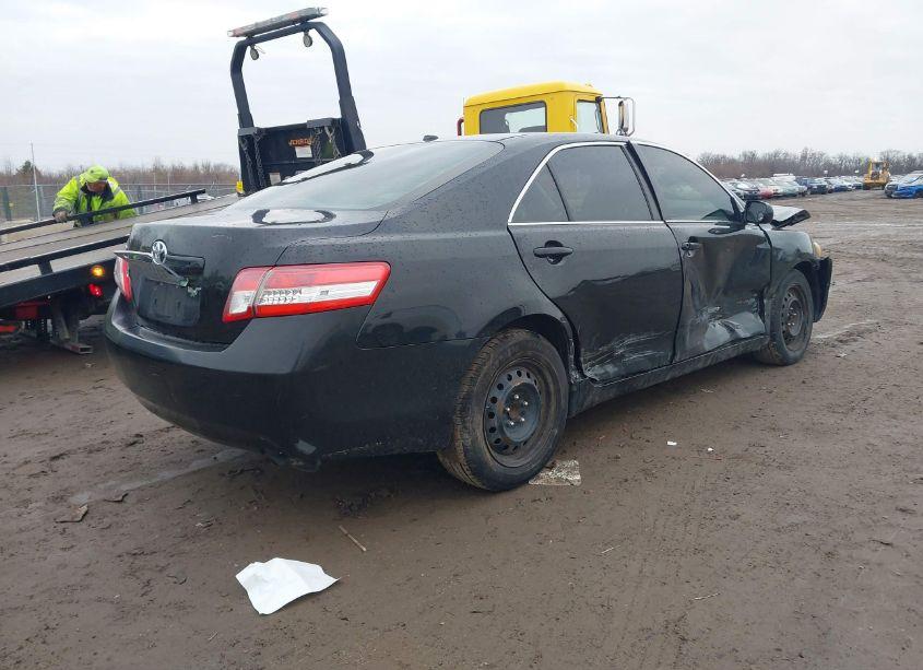 Photo 4 of 2011 Toyota Camry (VIN 4T1BF3EKXBU163541)