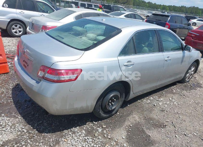 Photo 4 of 2011 Toyota Camry LE (VIN 4T1BF3EKXBU166035)