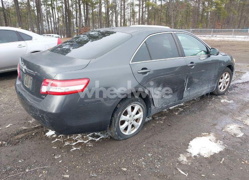 Photo 4 of 2011 Toyota Camry LE (VIN 4T1BF3EKXBU180937)