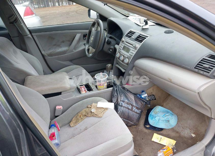 Photo 5 of 2011 Toyota Camry LE (VIN 4T1BF3EKXBU180937)