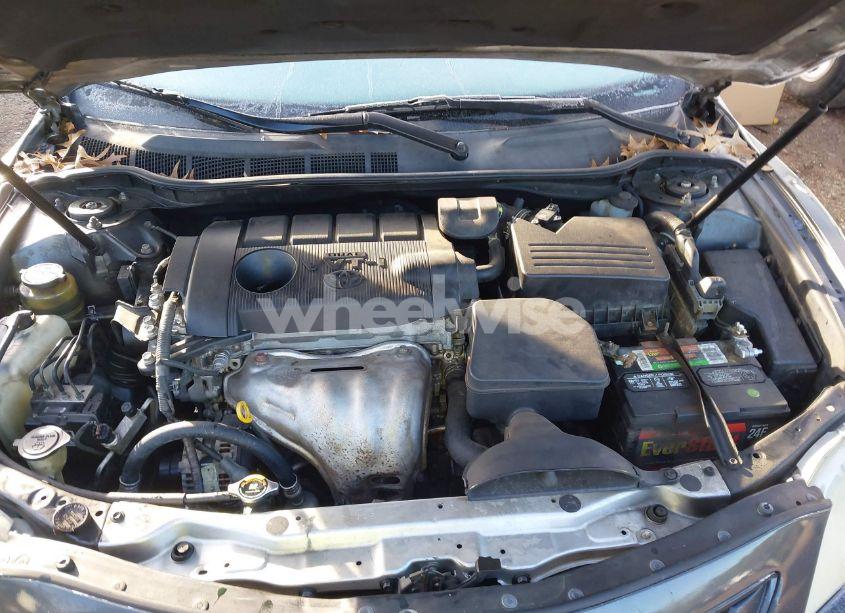 Photo 10 of 2011 Toyota Camry LE (VIN 4T1BF3EKXBU182736)