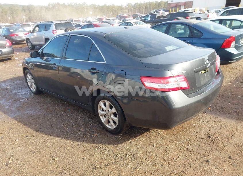 Photo 3 of 2011 Toyota Camry LE (VIN 4T1BF3EKXBU182736)