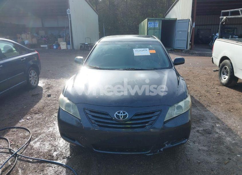 Photo 6 of 2011 Toyota Camry LE (VIN 4T1BF3EKXBU182736)