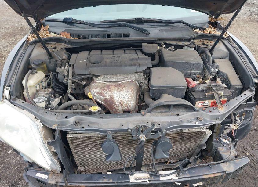 Photo 10 of 2011 Toyota Camry LE (VIN 4T1BF3EKXBU188066)