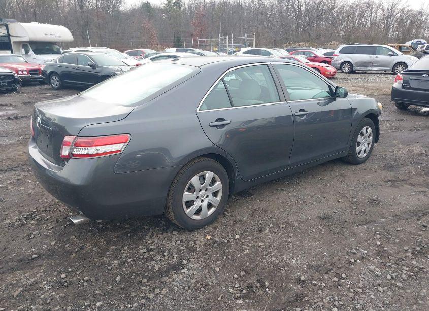 Photo 4 of 2011 Toyota Camry LE (VIN 4T1BF3EKXBU188066)