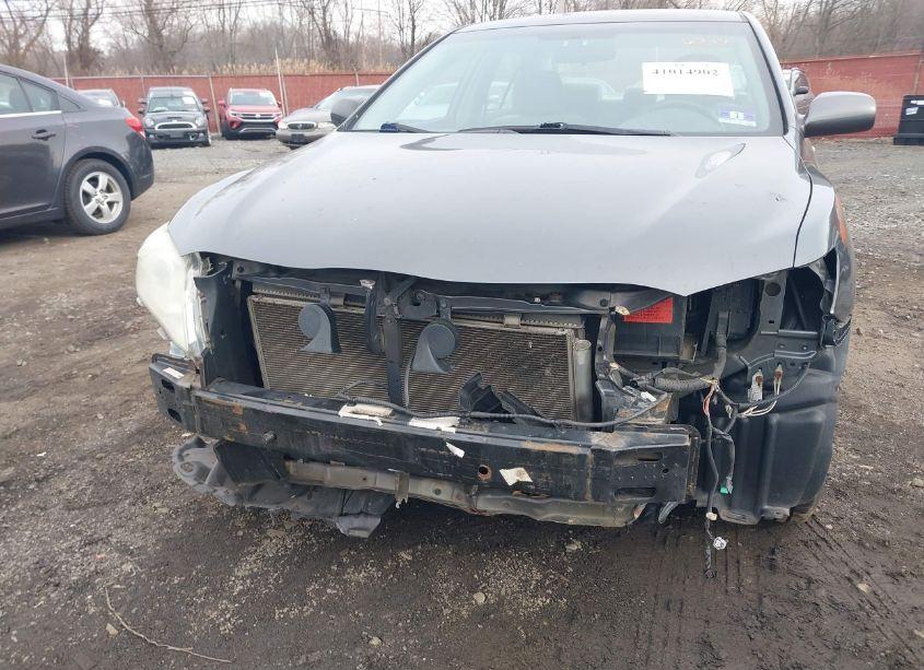 Photo 6 of 2011 Toyota Camry LE (VIN 4T1BF3EKXBU188066)