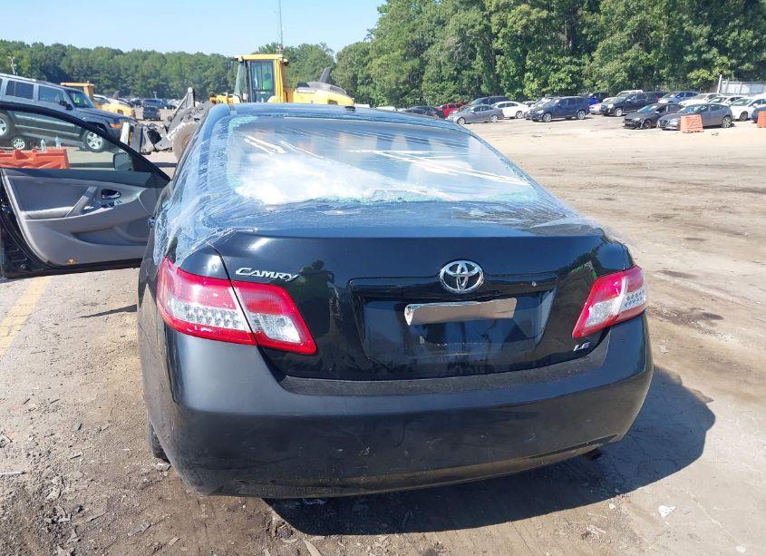 Photo 6 of 2011 Toyota Camry LE (VIN 4T1BF3EKXBU192635)