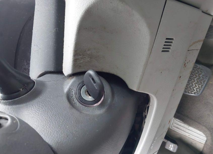 Photo 11 of 2011 Toyota Camry LE (VIN 4T1BF3EKXBU192697)