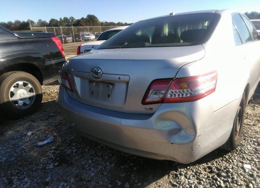 Photo 13 of 2011 Toyota Camry LE (VIN 4T1BF3EKXBU192697)