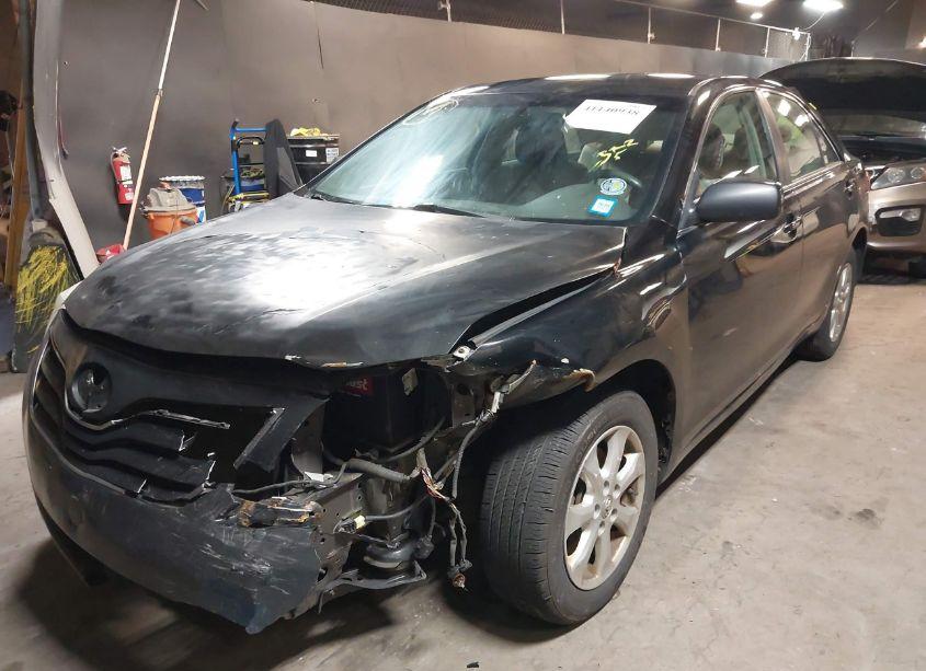 Photo 6 of 2011 Toyota Camry LE (VIN 4T1BF3EKXBU193235)