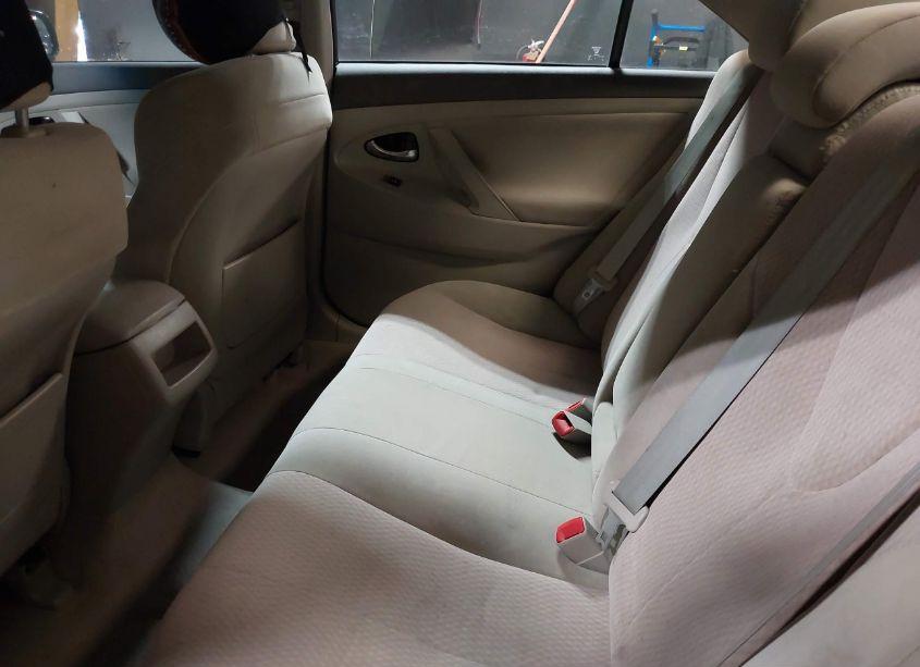 Photo 8 of 2011 Toyota Camry LE (VIN 4T1BF3EKXBU193235)