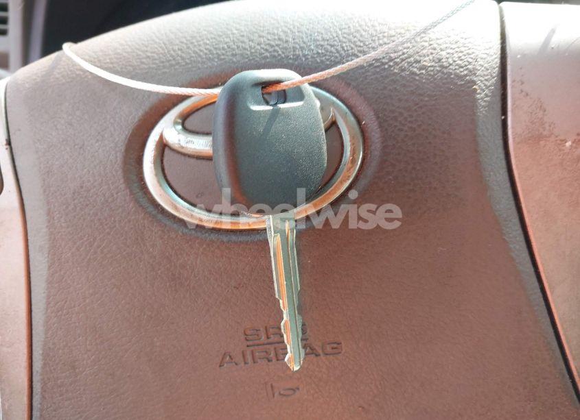 Photo 11 of 2011 Toyota Camry (VIN 4T1BF3EKXBU211801)