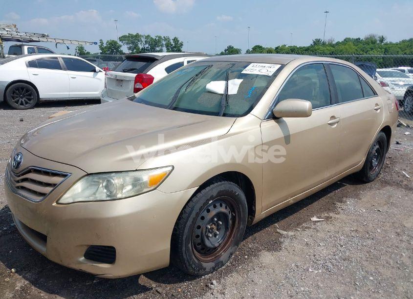 Photo 6 of 2011 Toyota Camry (VIN 4T1BF3EKXBU211801)