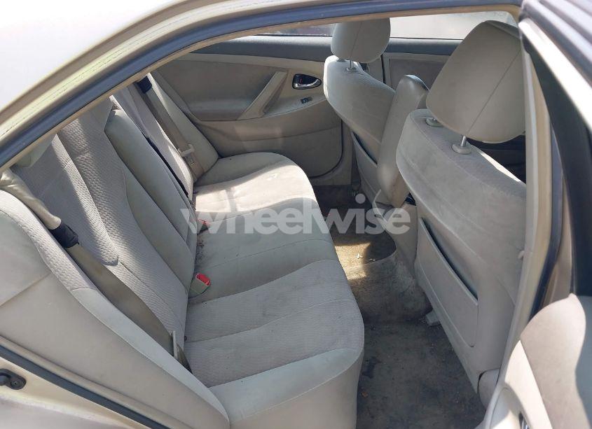 Photo 8 of 2011 Toyota Camry (VIN 4T1BF3EKXBU211801)