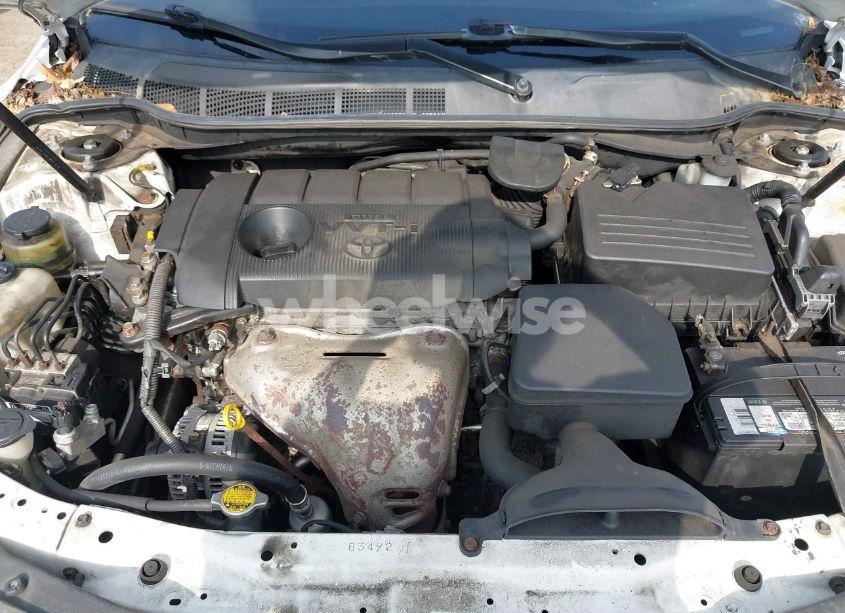 Photo 10 of 2011 Toyota Camry LE (VIN 4T1BF3EKXBU584837)