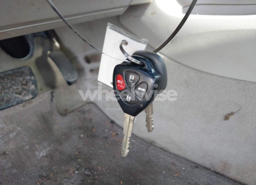 Photo 11 of 2011 Toyota Camry LE (VIN 4T1BF3EKXBU596843)