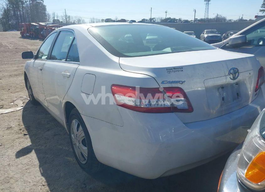 Photo 3 of 2011 Toyota Camry LE (VIN 4T1BF3EKXBU599242)