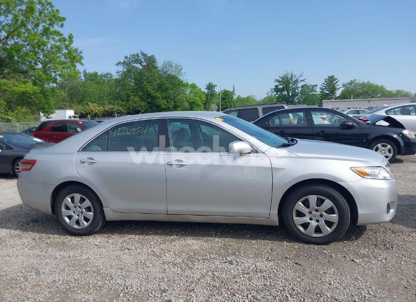 Photo 12 of 2011 Toyota Camry LE (VIN 4T1BF3EKXBU607307)