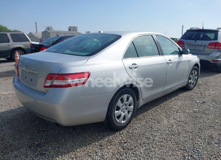 Photo 4 of 2011 Toyota Camry LE (VIN 4T1BF3EKXBU607307)